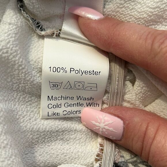 Florals on Cream Faux Wrap Front Flutter Short Sleeve Peplum Blouse Plus Size 2X - Picture 7 of 7